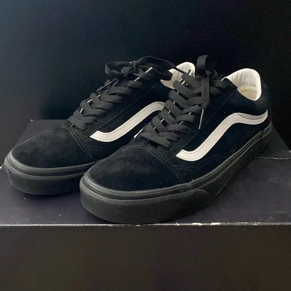 Black - Pig Suede Sk8 -Hi Vans - Picture 2 of 5